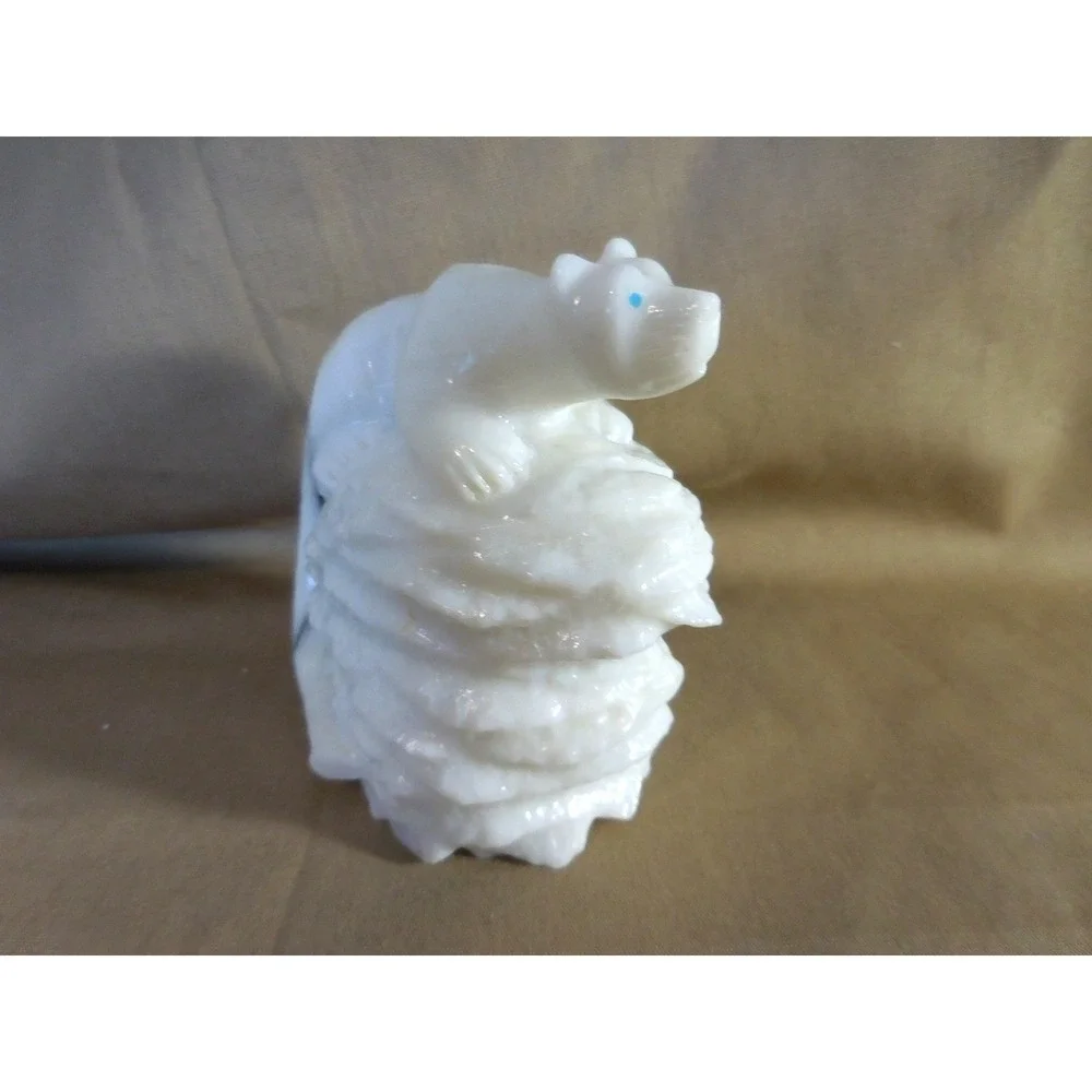 Zuni Native  Carved Mountain Lion Fetish Jerold Leekity White Marble  #533fff